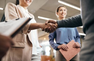 handshake-with-business-people-1.jpg handshake-with-business-people-1.jpg