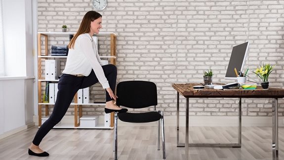 Keep Your NY's Resolution with 4 Easy Desk Exercises